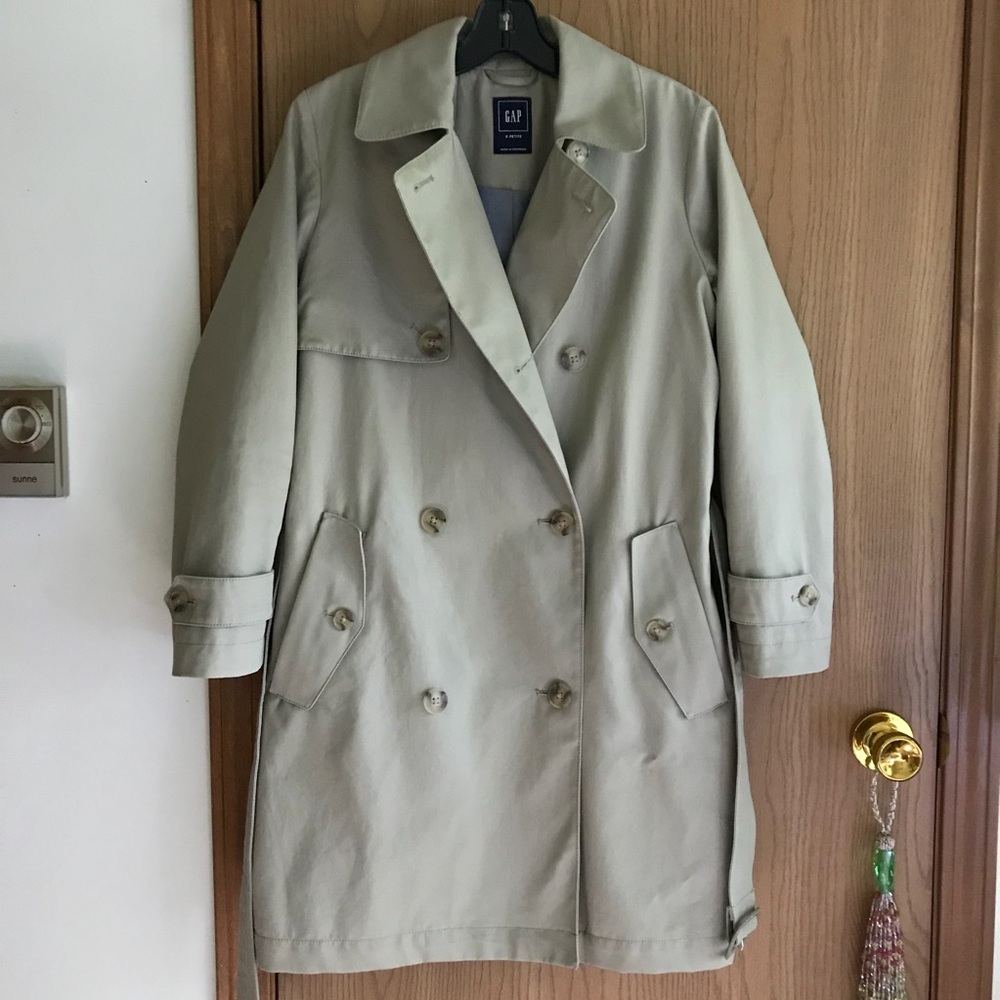 Gap Trench Coat - Picture 3 of 8